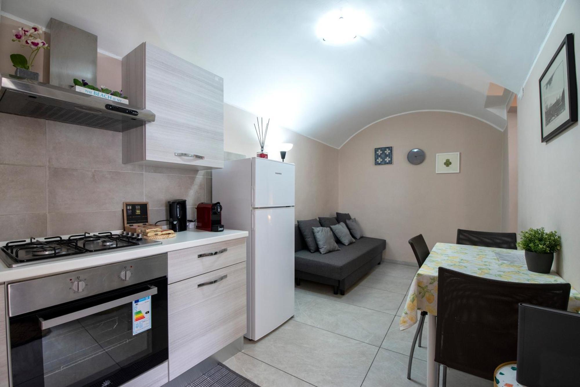 Apartment Veneto, Catania Center Buitenkant foto